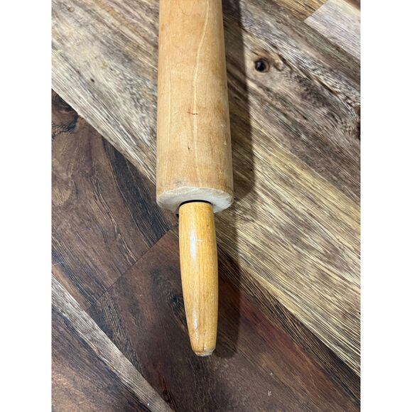 Vintage 17″ Wooden Rolling Pin — Solid Wood — Rustic Farmhouse Kitchen Bakeware - Picture 3 of 4